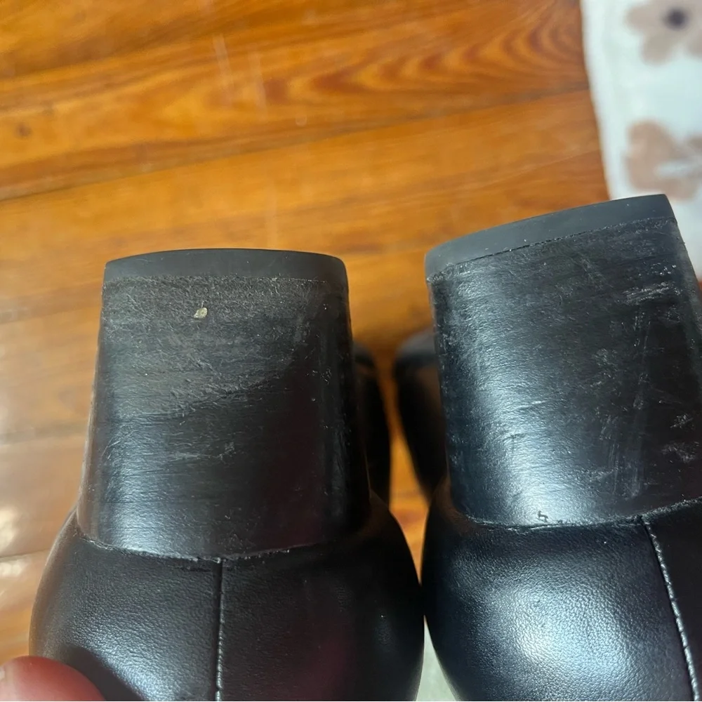 Clarks Women's Black Mary Jane Shoes - Picture 8 of 9